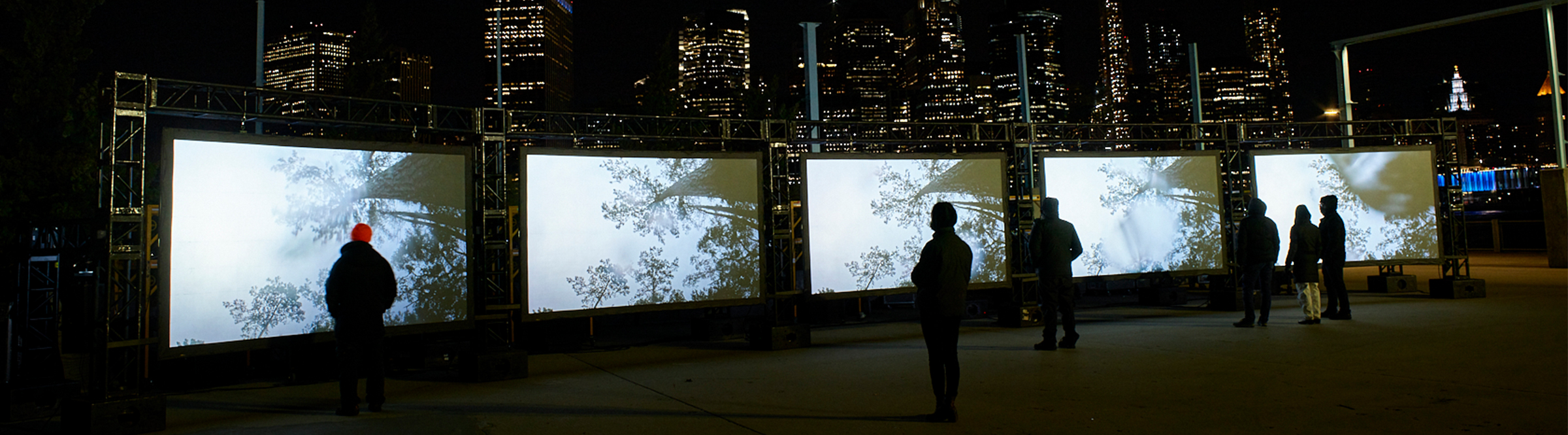 Flight And Fight New York City Galleries Make Strategic Moves To Survive