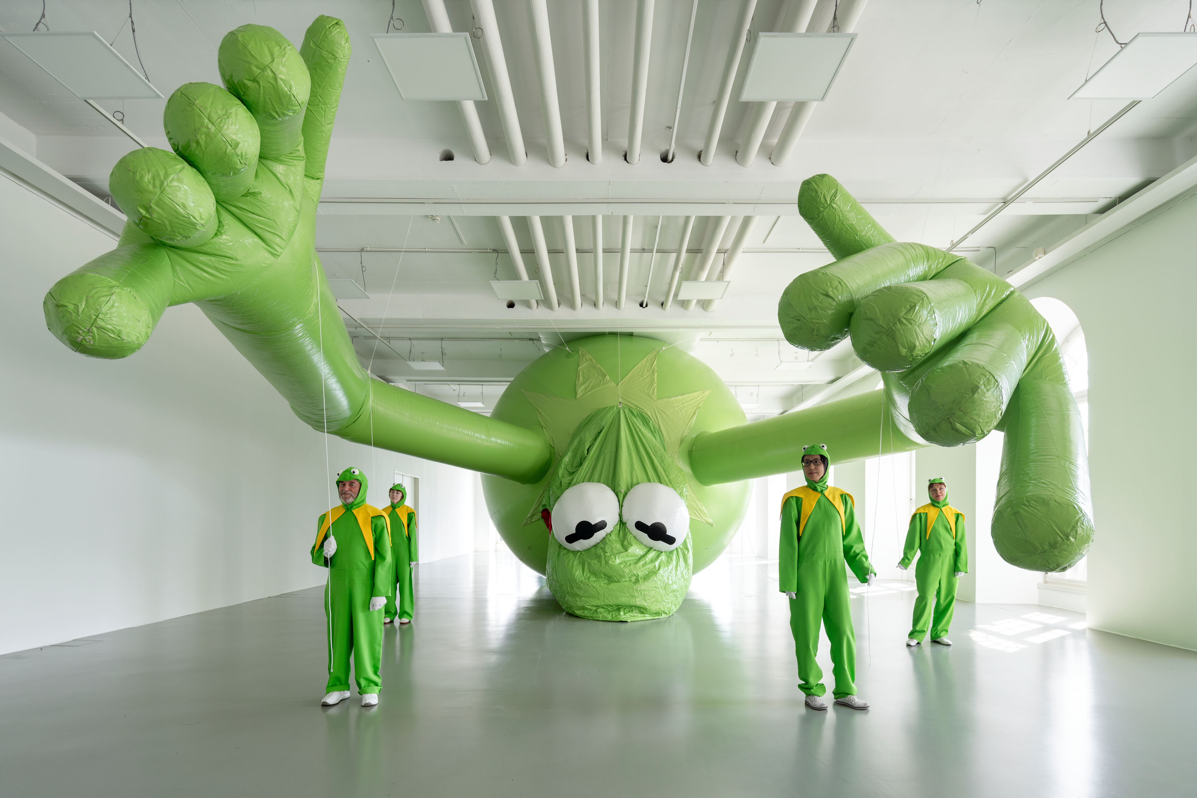 A giant Kermit the Frog will soon soar over Place Vendôme | Art Basel