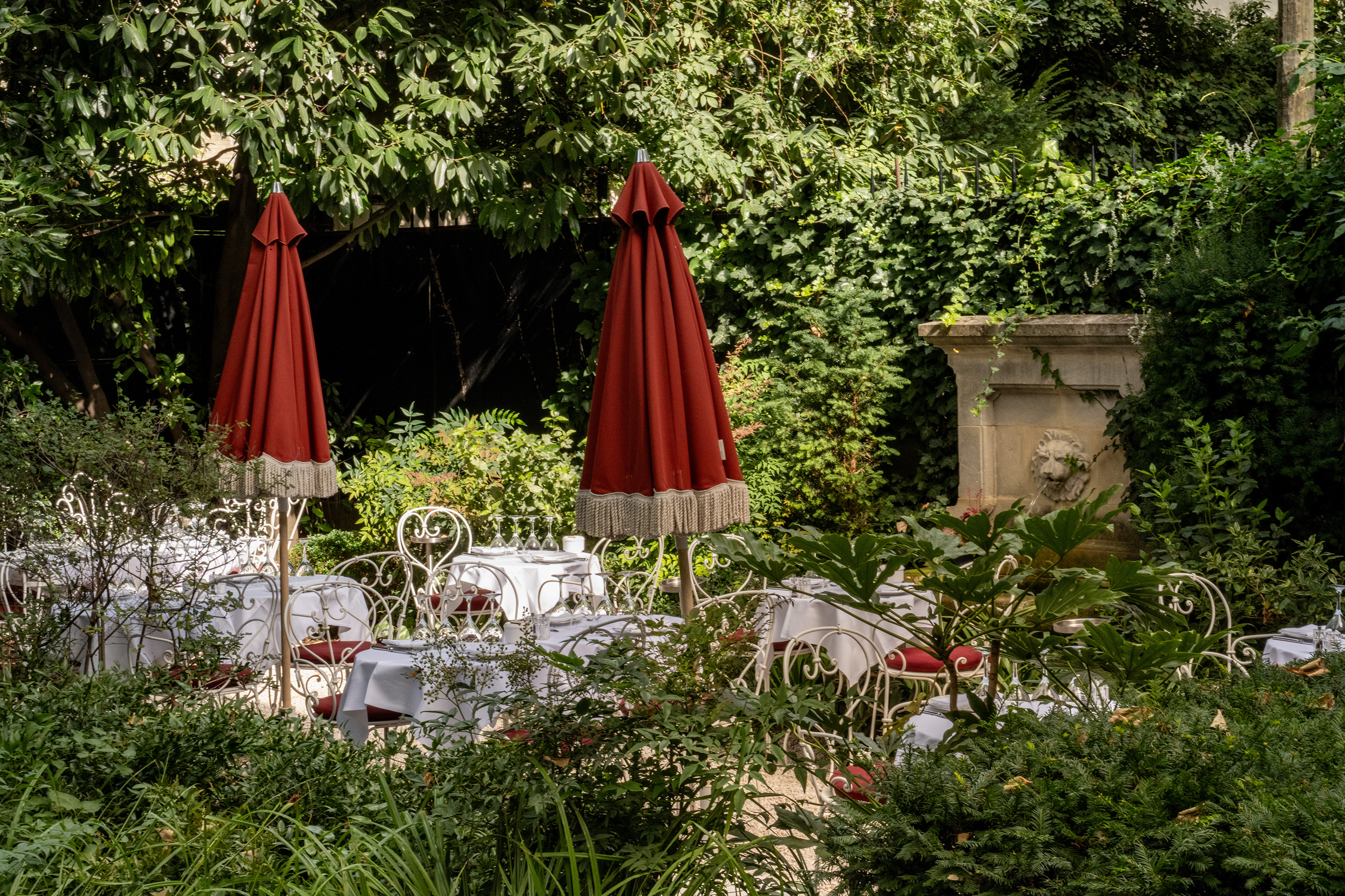 Where do artists eat, drink, and dance in Paris? | Art Basel