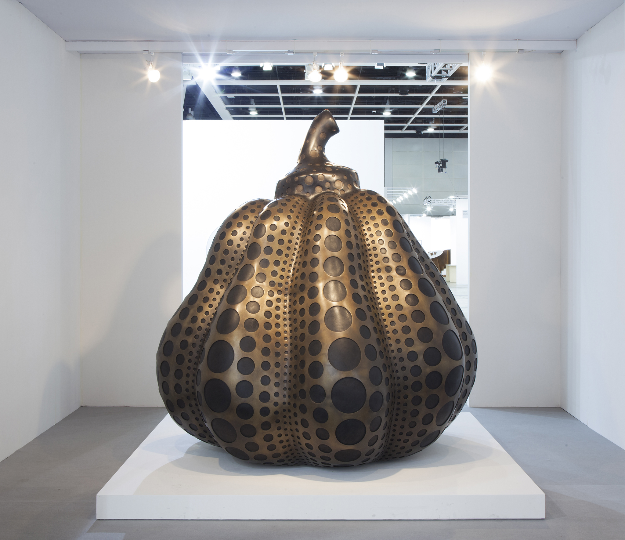 Yayoi Kusama | Pumpkin (L), 2014 | Art Basel