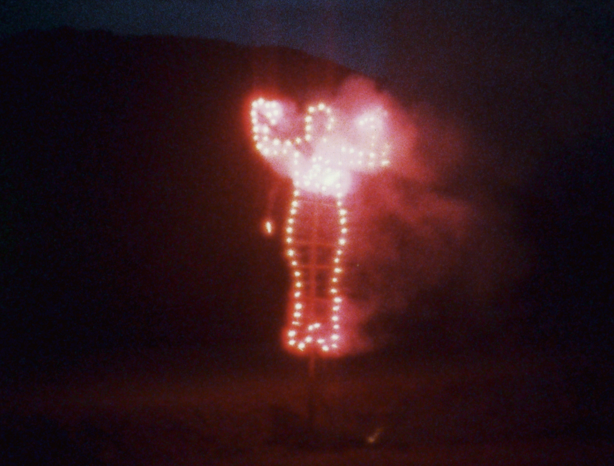 ana mendieta anima silueta de cohetes firework piece art basel